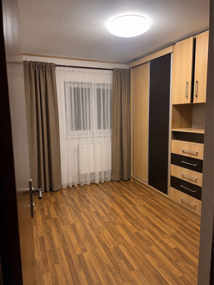 Apartament de vanzare mobilat si utilat - Poză 2