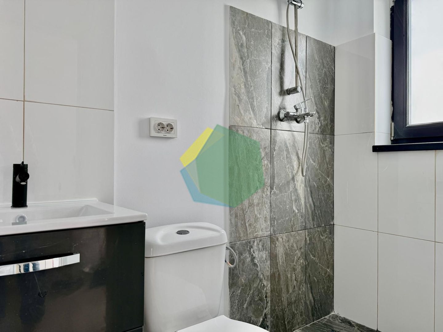 Vila duplex moderna nouă în Otopeni | Curte 160mp | Mutare imediată - Poză 9