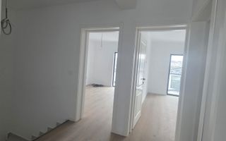 Apartament 4 camere dispus pe 2 niveluri - Poză 4