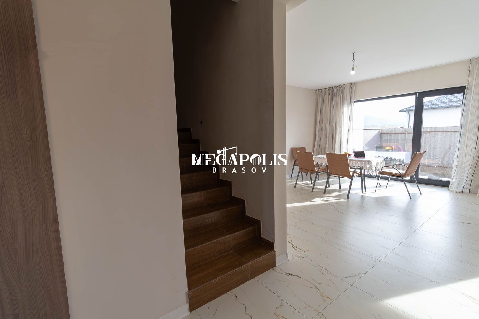 Duplex modern – 5 camere + garaj - Poză 4