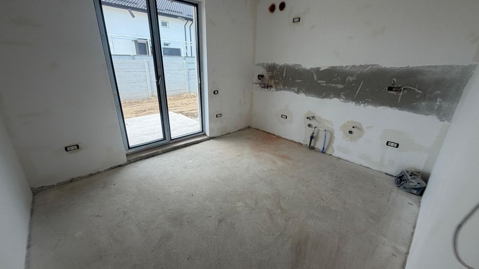 CASA INDIVIDUALA- 4 CAMERE, TOATE UTILITATILE, TEREN 240 MP, COMIS 0% - Poză 11