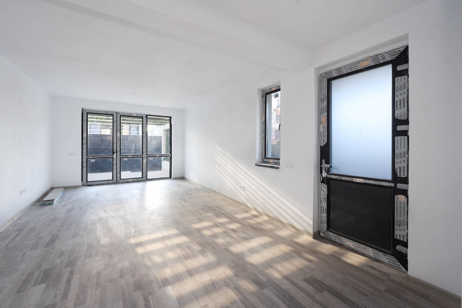 Casă Tip Duplex de Vânzare în Sânpetru | La Poalele Dealului Lempes - Poză 10