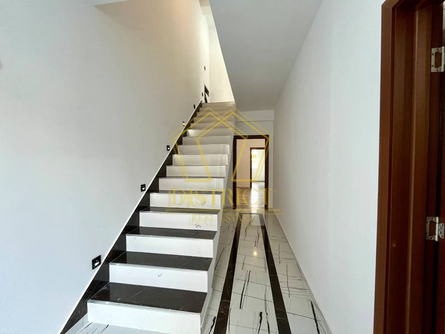 Duplex deosebit cu 4 camere | Freidorf - Poză 7