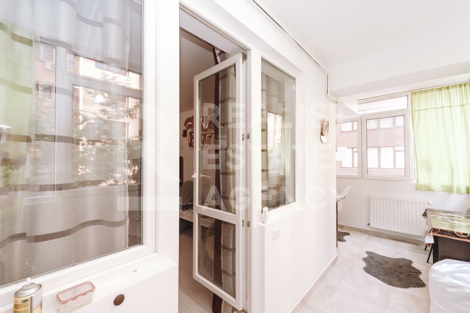 Vânzare, apartament cu 3 camere în zona Militari - Poză 8
