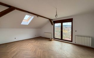 Duplex Finisat intr-o zona linistita - 200mp Curte Libera - Poză 6