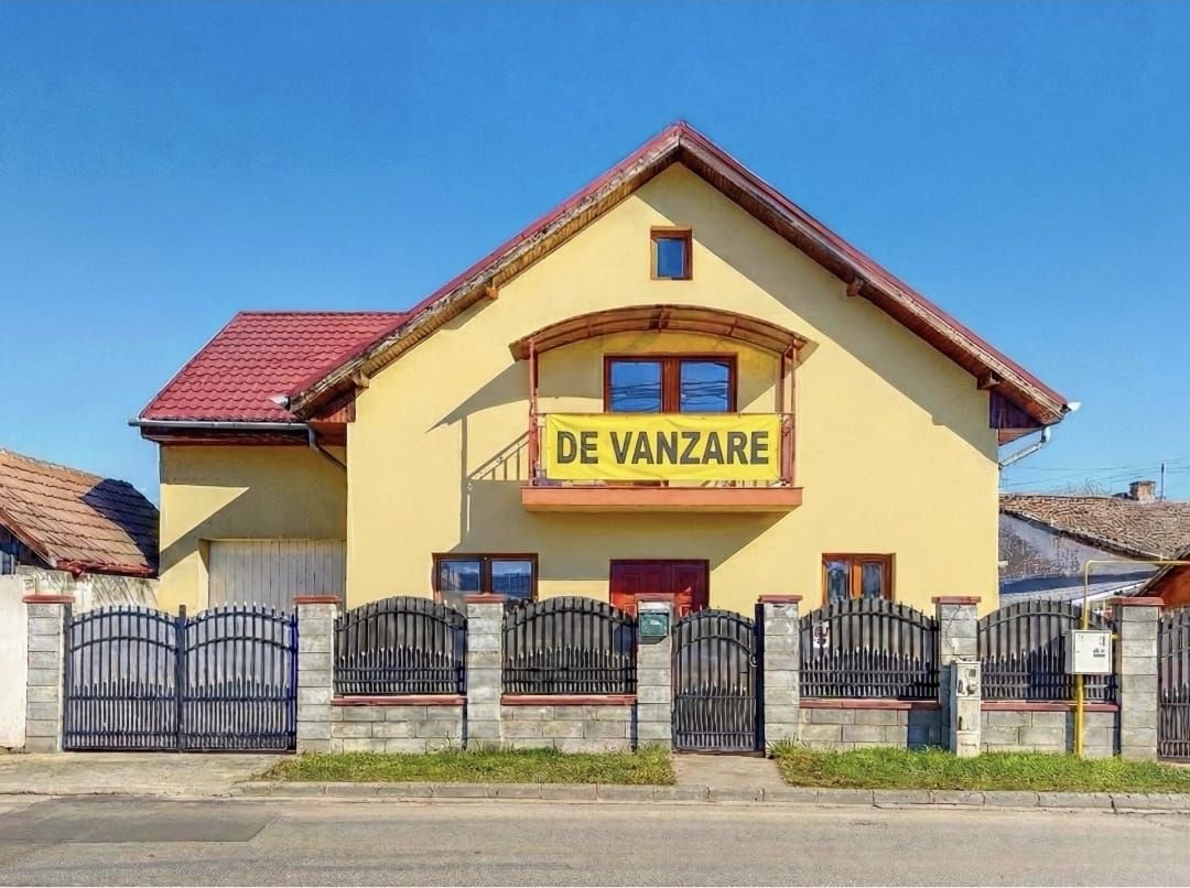 Casă / Vilă cu 6 camere de vânzare în zona Sagului - Poză 1