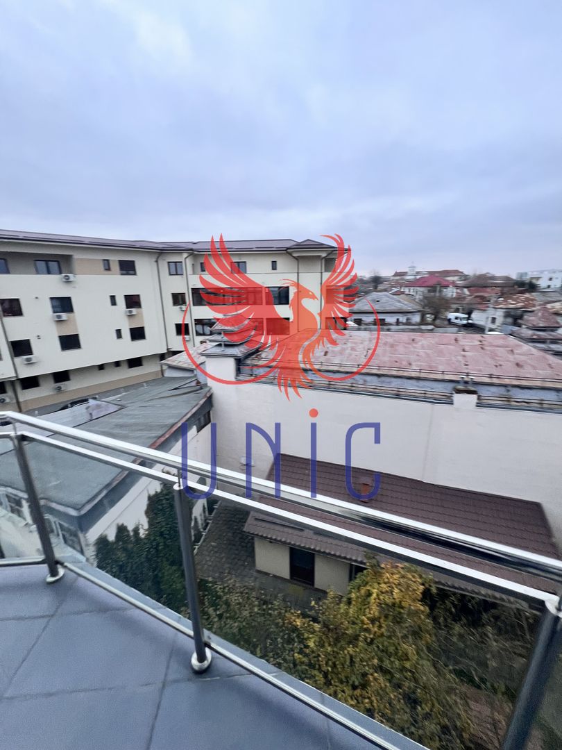 Apartament de 160 mp cu 3 terase si 2 intrari – ideal pentru locuit sau investit - Poză 18