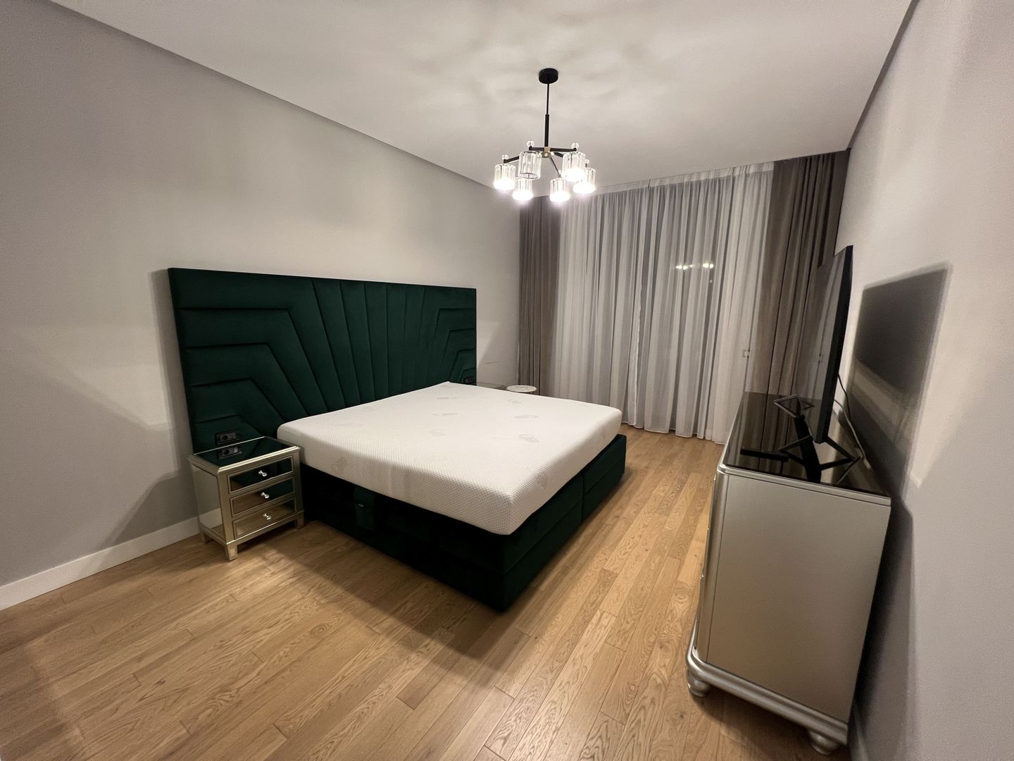 5 camere Lux Rahmaninov Residence vedere Parc Verdi - Poză 6