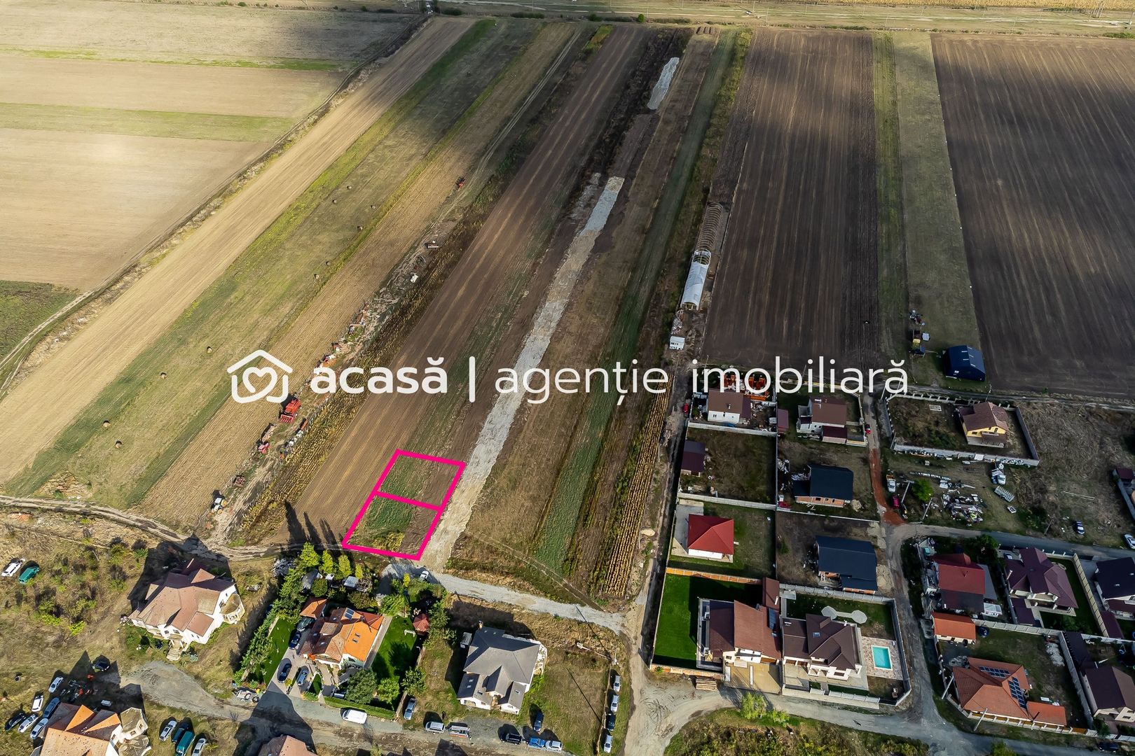 Teren pentru construcții în Livada, Arad, suprafață de 500 mp, FS 20m. - Poză 2