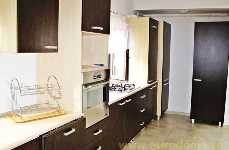 Centru, apartament cu 3 camere, 92mp utili, mobilat si utilat 170000 euro - Poză 6