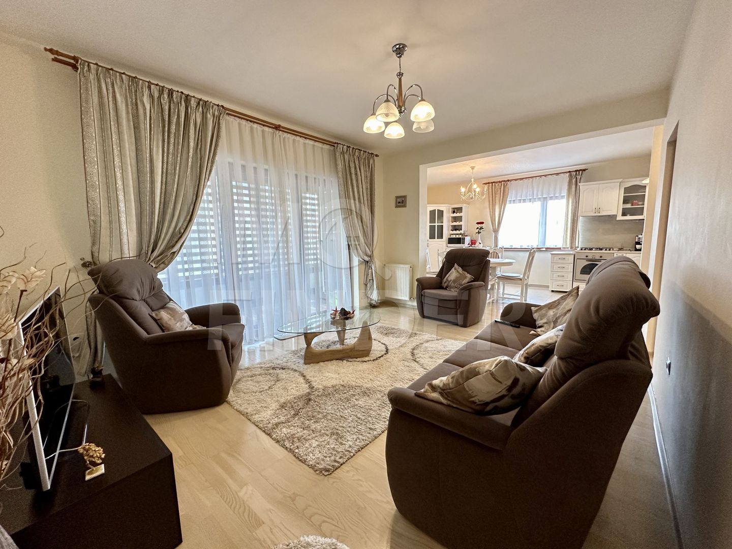 Apartament 3 camere, lângă liceul Waldorf, Zorilor - Poză 1