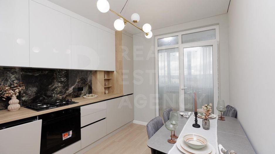 Vânzare, apartament, 3 camere, str. Vasile Lupu, Buiucani - Poză 2