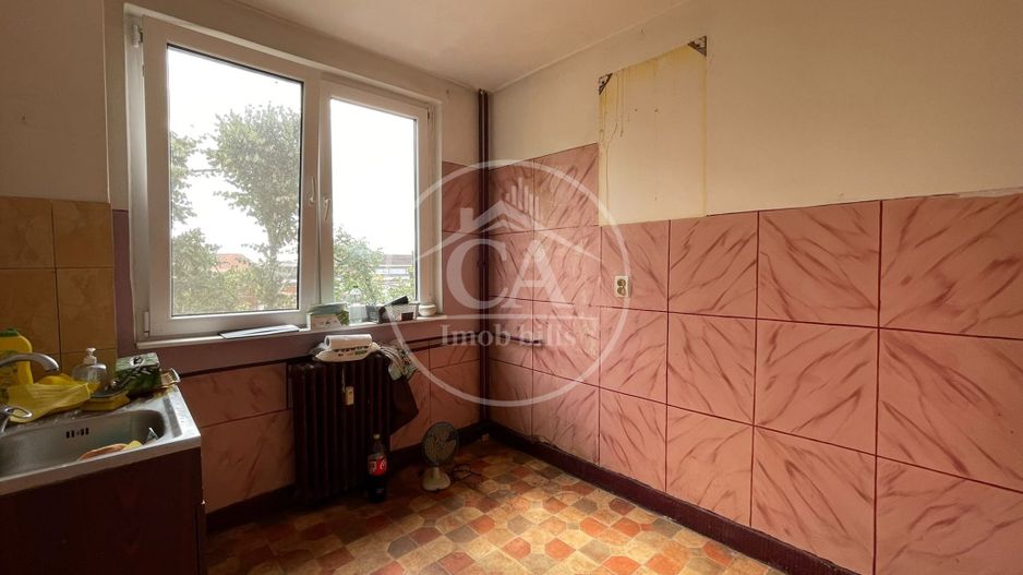 Apartament de vânzare cu 2 camere în zona Rogerius, Oradea - Poză 6