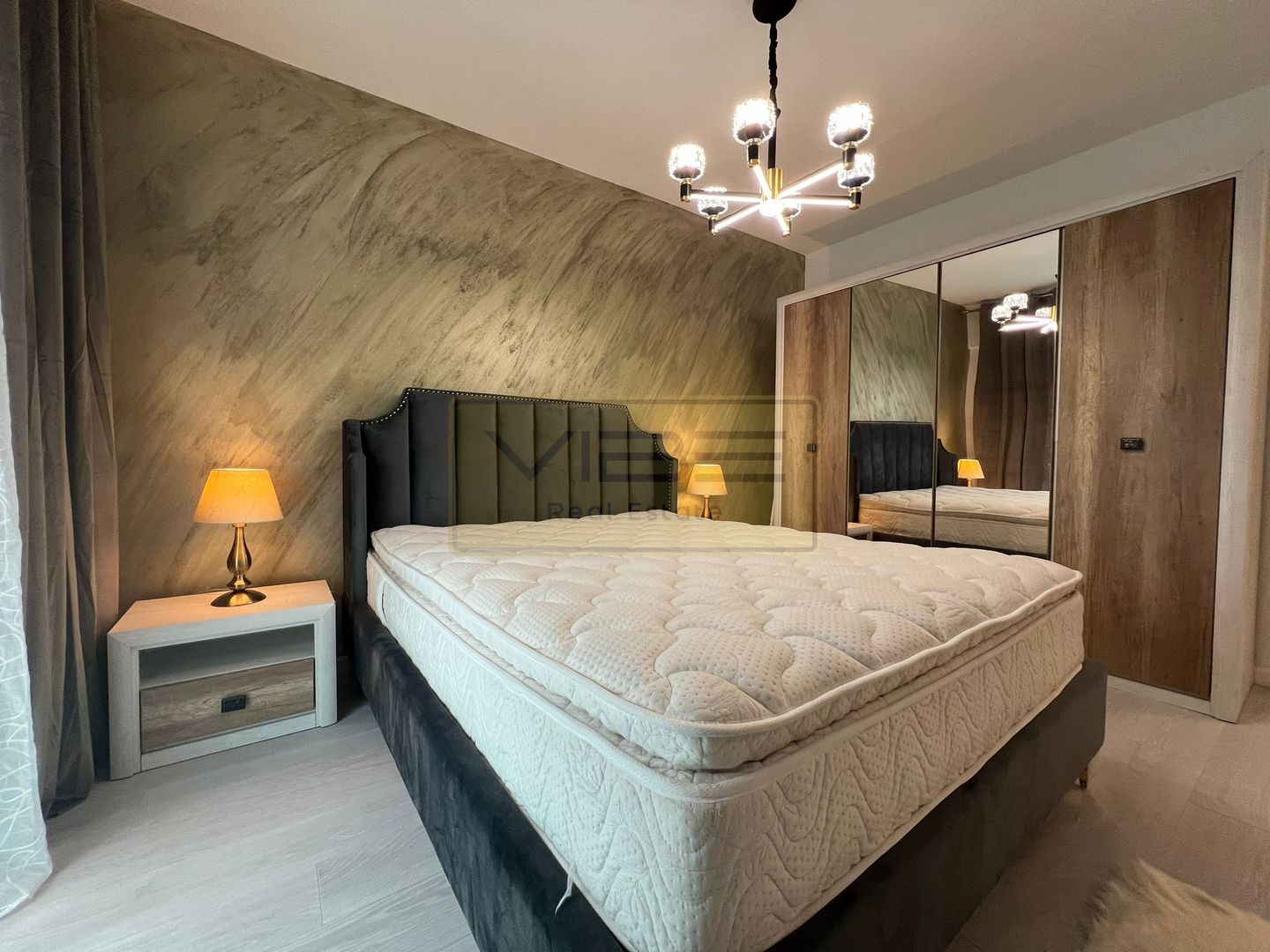 Apartament premium + parcare Bucium -  Mega Image - Poză 1