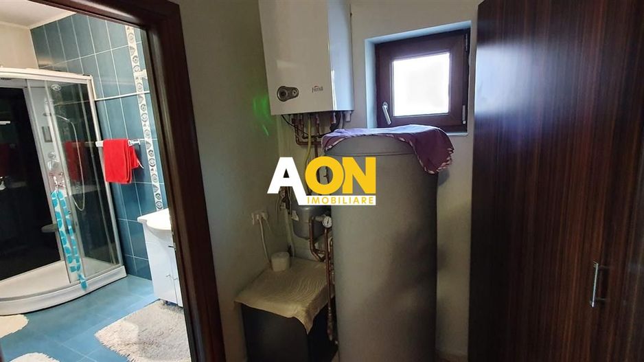 Casa 10 camere, ideala ca pensiune, zona Cetatii Alba Carolina - Poză 26