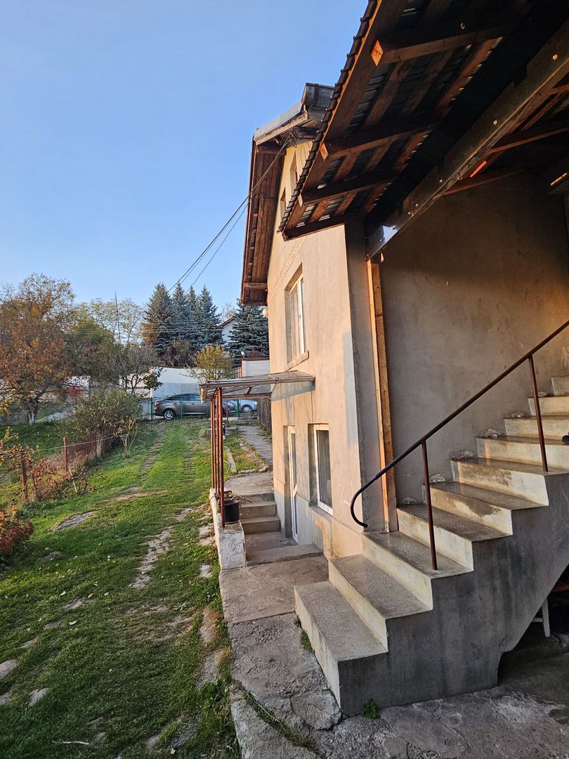 Casa 127mp mobilata/utilata+ anexa+garaj+beci+teren intravilan 1233 mp - Poză 25