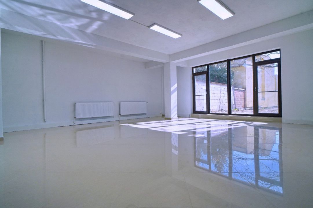 Inchiriere spatiu pentru birouri, cabinete, Negru Voda stradal - Poză 7