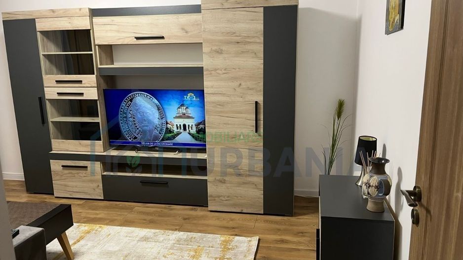 Apartament 3 camere decomandat, zona centrală - intersecția Tg. Cucu cu Podu de Fier, Iași - Poză 1