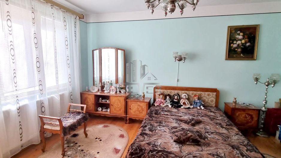 Casa pe 3 niveluri cu teren de 1900 mp in Com. Baisoara. - Poză 21