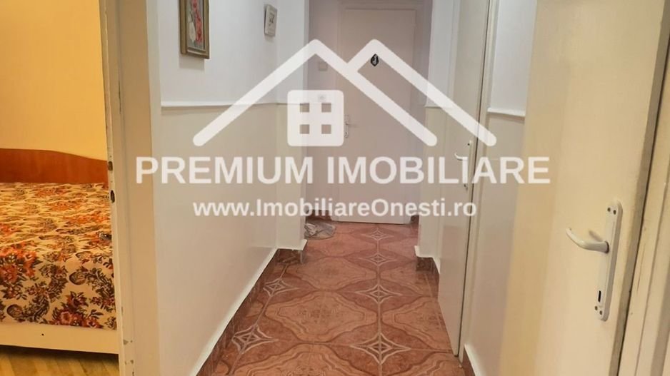 Apartament cu 3 camere decomandat - Poză 3