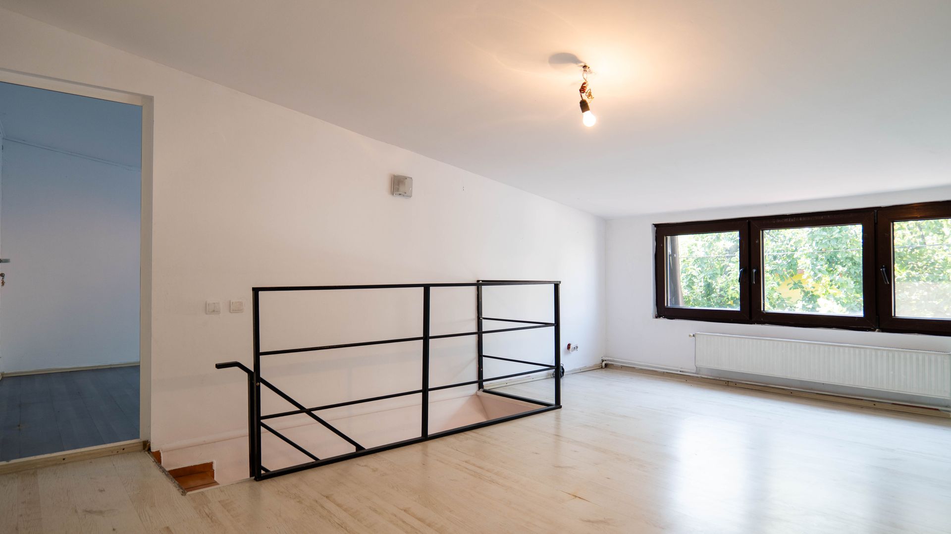 Casă de vânzare – 181 mp, 3 apartamente, 9 camere – București - Poză 5