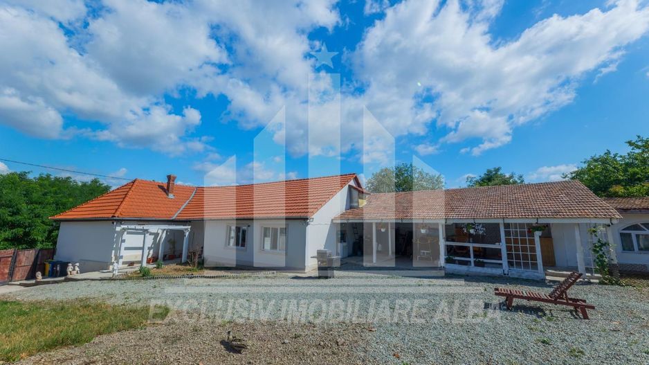 Casa individuala | 1 nivel | 140 mp | 2000 mp de teren | Ciugud - Poză 1