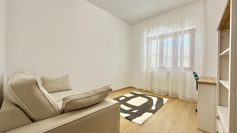 Casă tip triplex în zona centrală Dumbrăvița - Poză 21