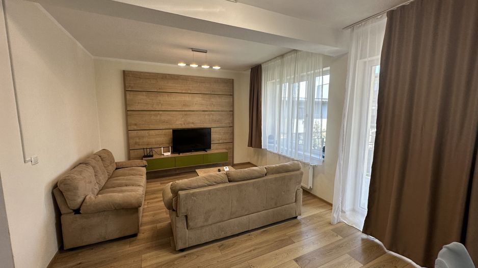 APARTAMENT DEOSEBIT - Poză 3