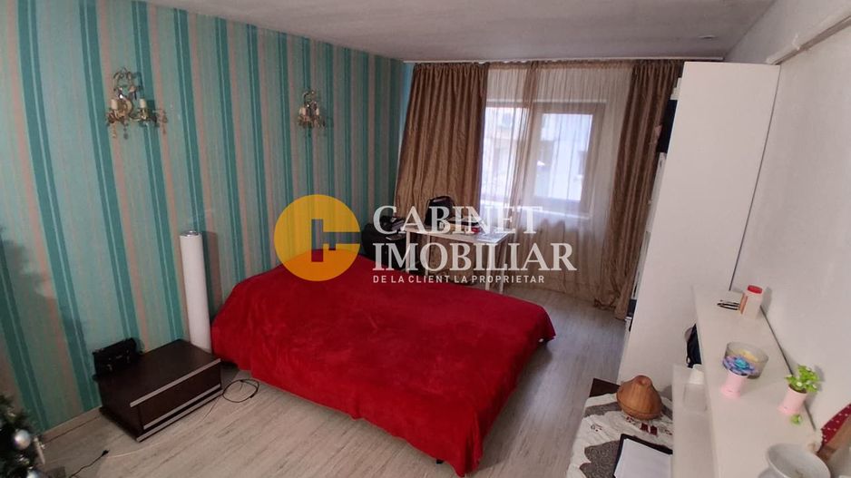Apartament 3 camere, decomandat, zona centrala - Iasi - Poză 1