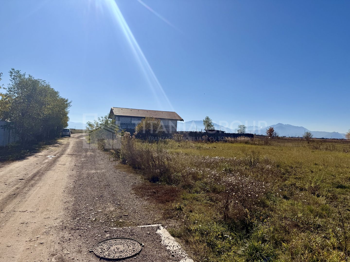 Teren intravilan, PUZ aprobat, 800 mp, cu utilități, Harman - Poză 5