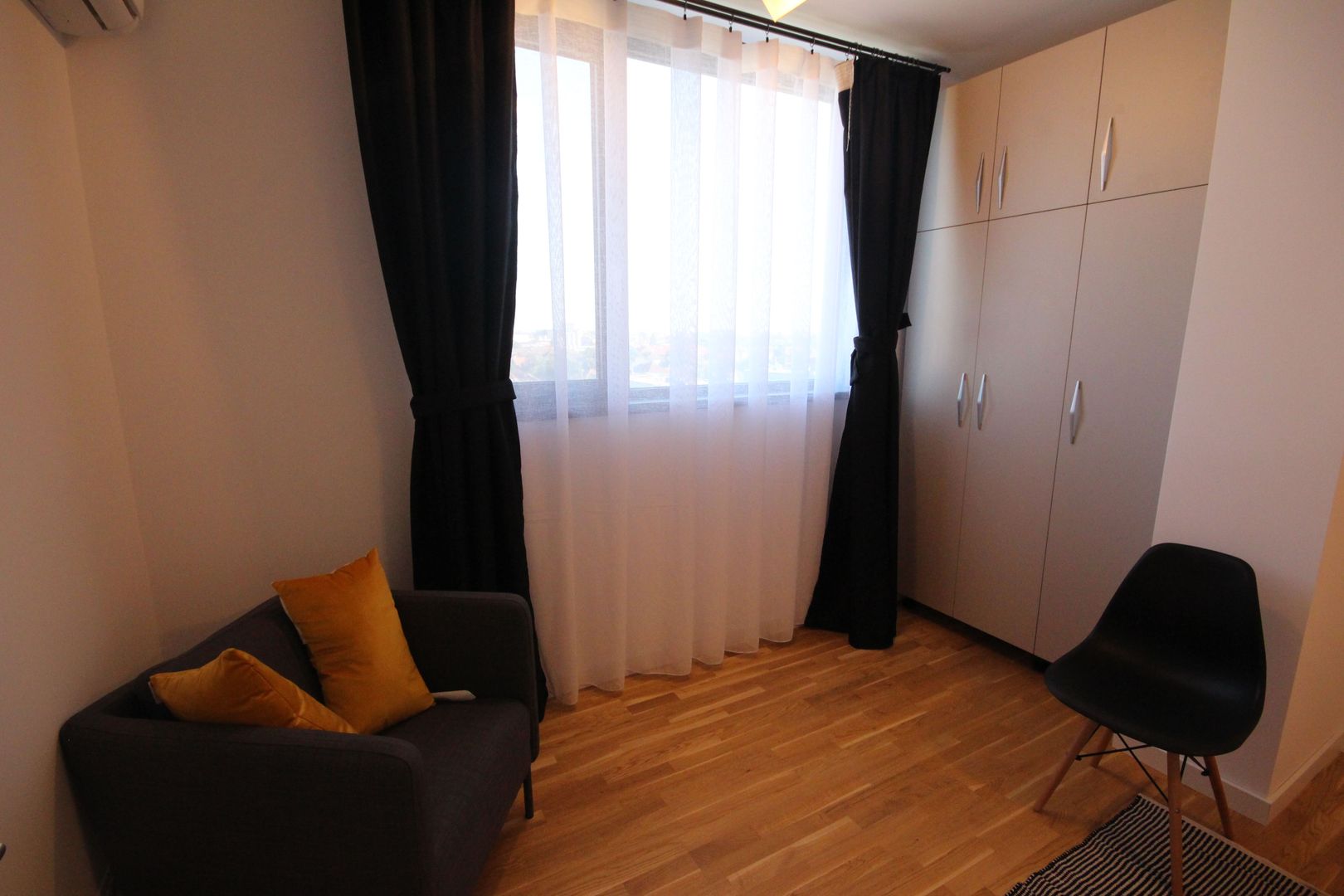 Apartament  inchiriere la ISHO - Poză 12