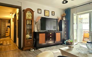 Apartament cu trei camere, zona Racadau 67 mp - Poză 11