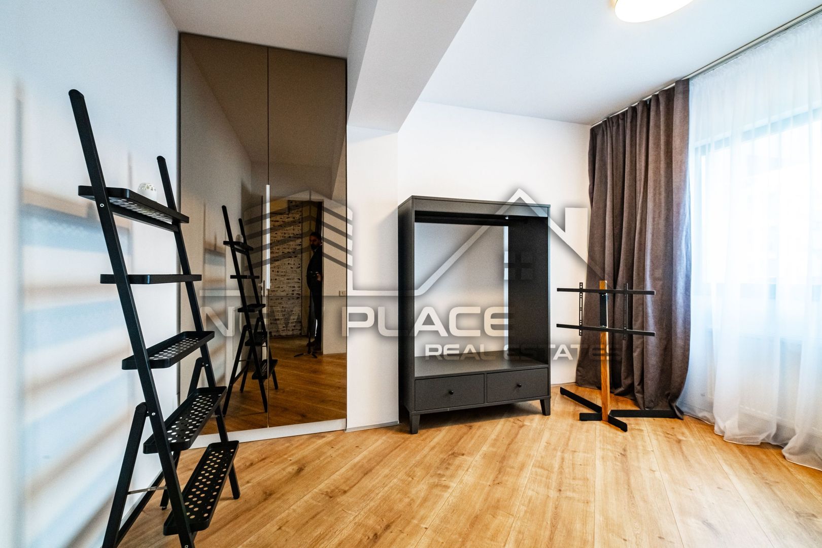 [VIDEO] 4City North | Apartament exclusivist | Vedere curtea interioara | Lux - Poză 14