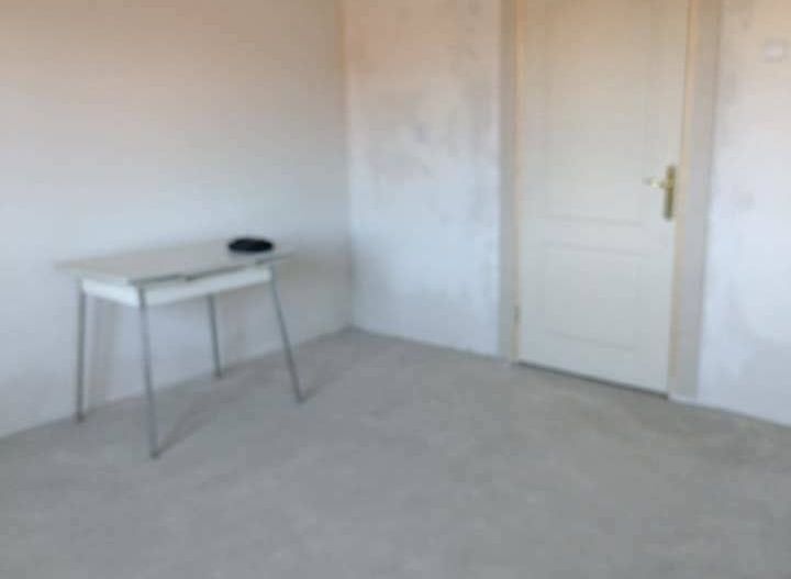 Casa 80 mp cu doua camere de vanzare in Pelisor - Poză 4