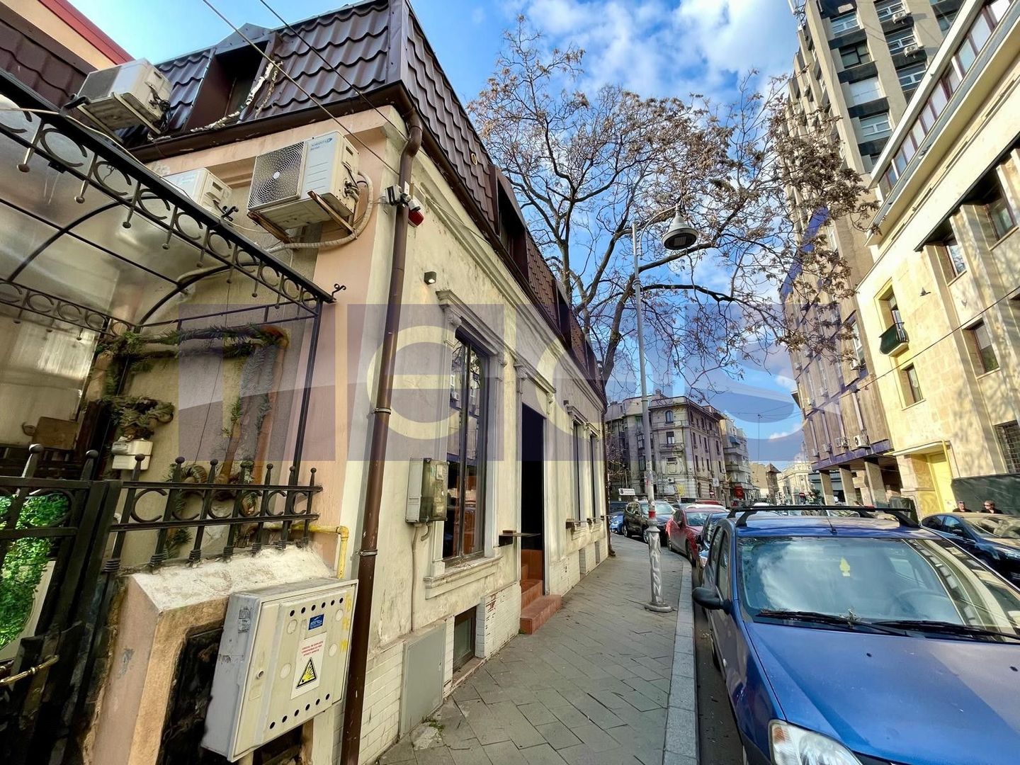 VANZARE CASA VILA PIATA ROMANA AMZEI ULTRACENTRAL INVESTITIE 130MP - Poză 1