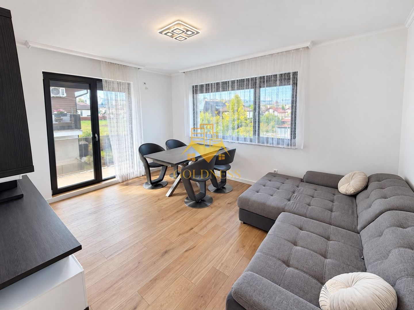 2 Camere decomandate, Borhanci, Regina Maria, Parcare, Petfriendly,Lux - Poză 1