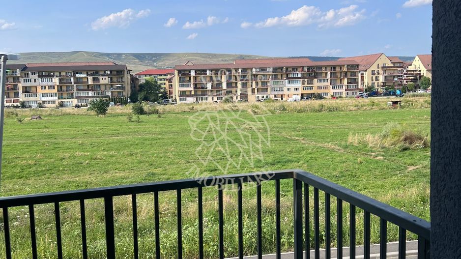 Casa de lux 103 mp-teren 199 mp-sauna-cinema- garaj 3 masini- Floresti - Poză 9