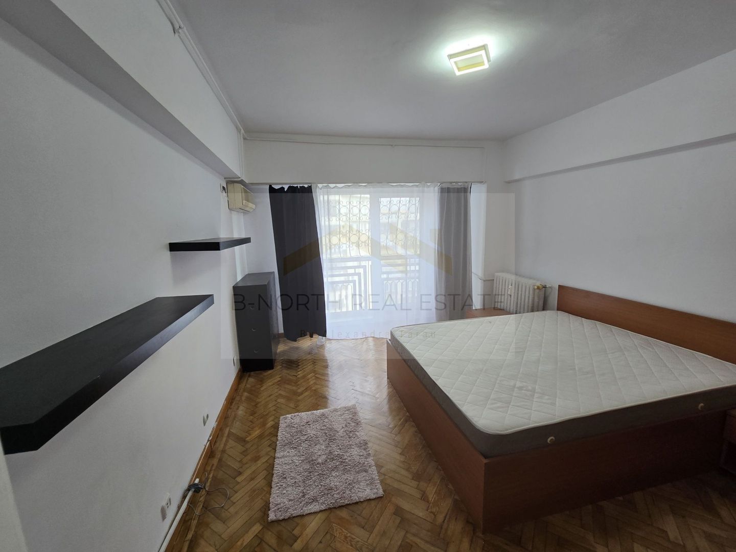 Apartament cu 4 camere de tip Duplex - Bvd. Unirii - Zona centrala - Poză 2