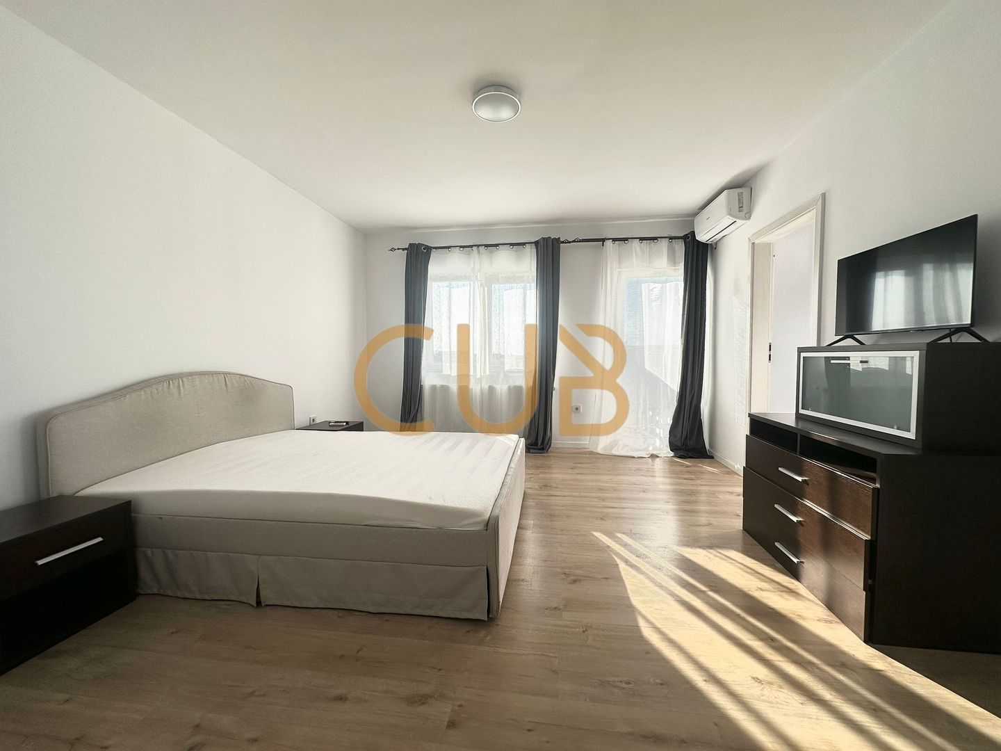 Ap1cam mobilat+utilat | bloc nou,centrala,parcare| Giroc - Hotel IQ - Poză 1