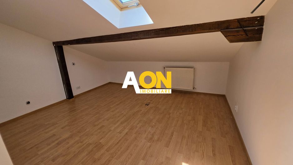 Apartament 5 camere, renovat, 68 mp utili + mansarda 52 mp,  Cetate - Poză 19