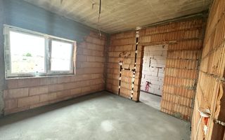 Duplex separat prin camera tehnica in Mosnita Noua - Poză 2