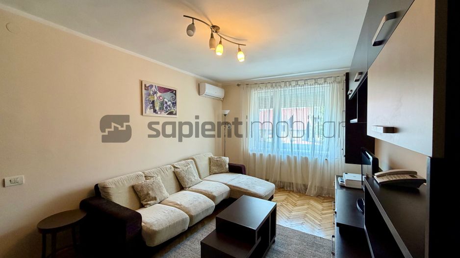 Apartament cu 3 camere | Piața Cetății – Centru Civic, Oradea - Poză 2