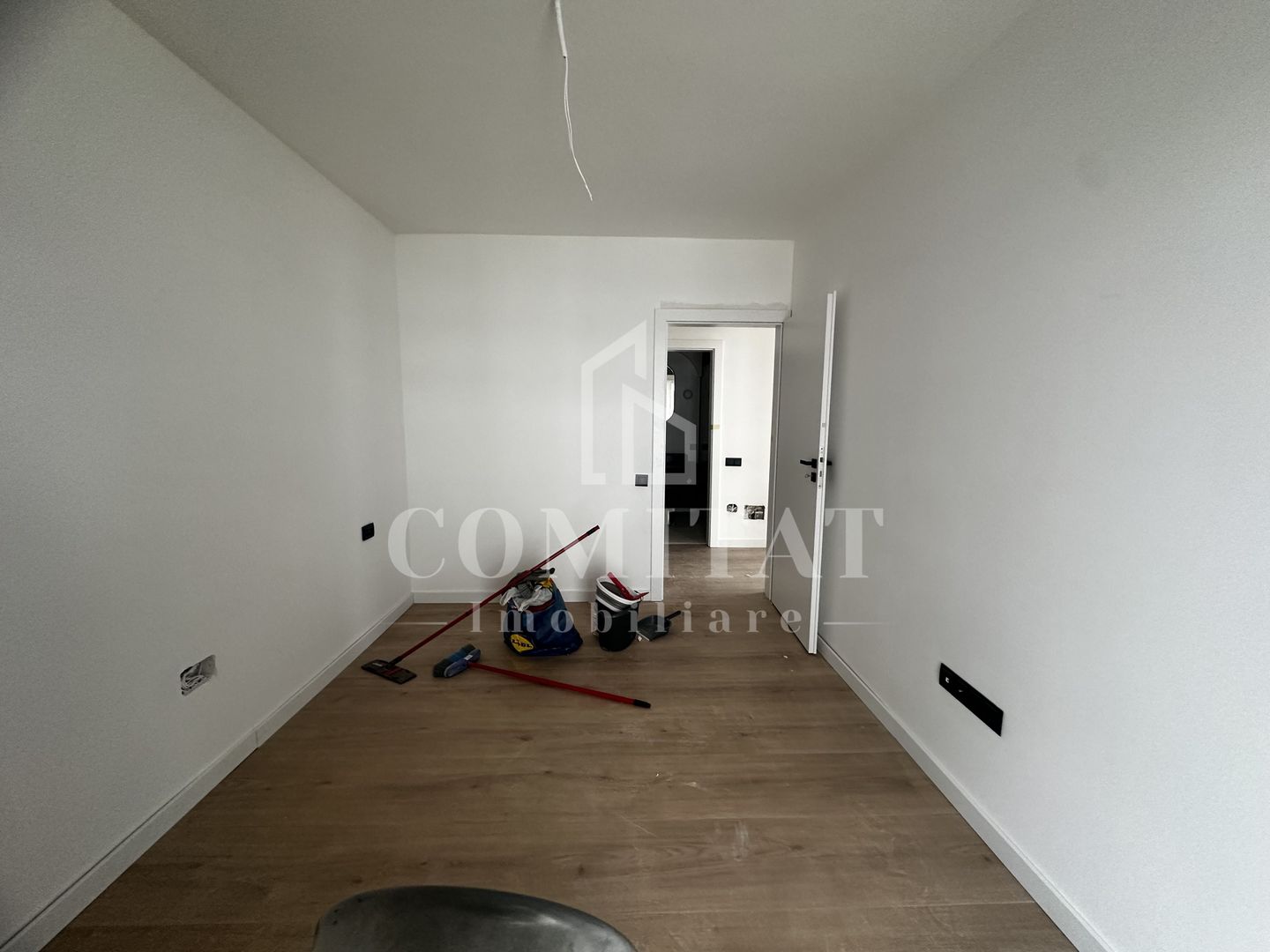 Apartament 3 camere | Loc de parcare | Zona Eroilor-Floresti - Poză 8
