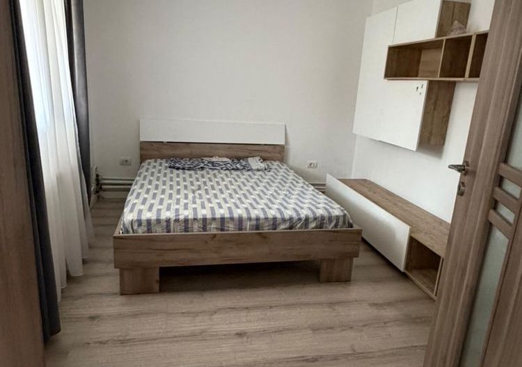 Închiriez casă individuală spațioasă 5 camere ( 200mp ) compusă din 2 apartamente cu intrare separată - Poză 5