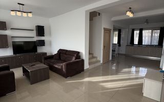 Duplex modern cu grădină amenajată în Europa - Poză 2