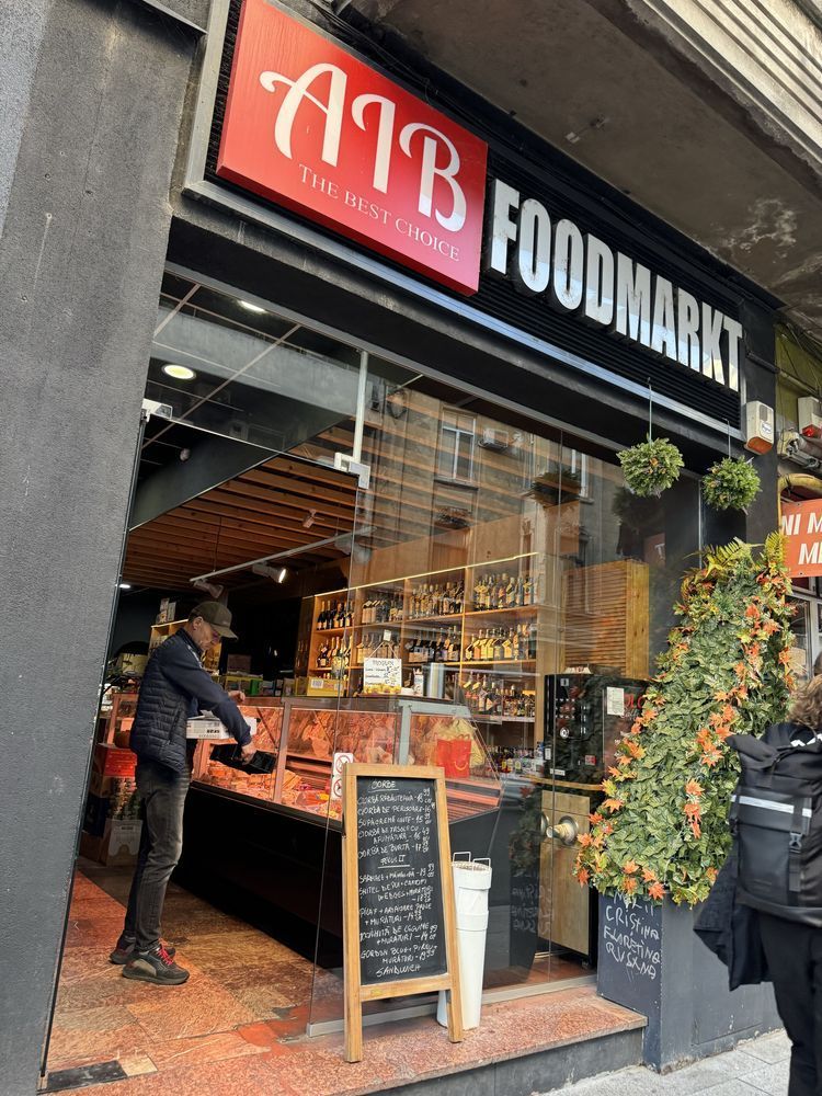 Spatiu comercial str Ion Brezoianu 11 - Poză 1