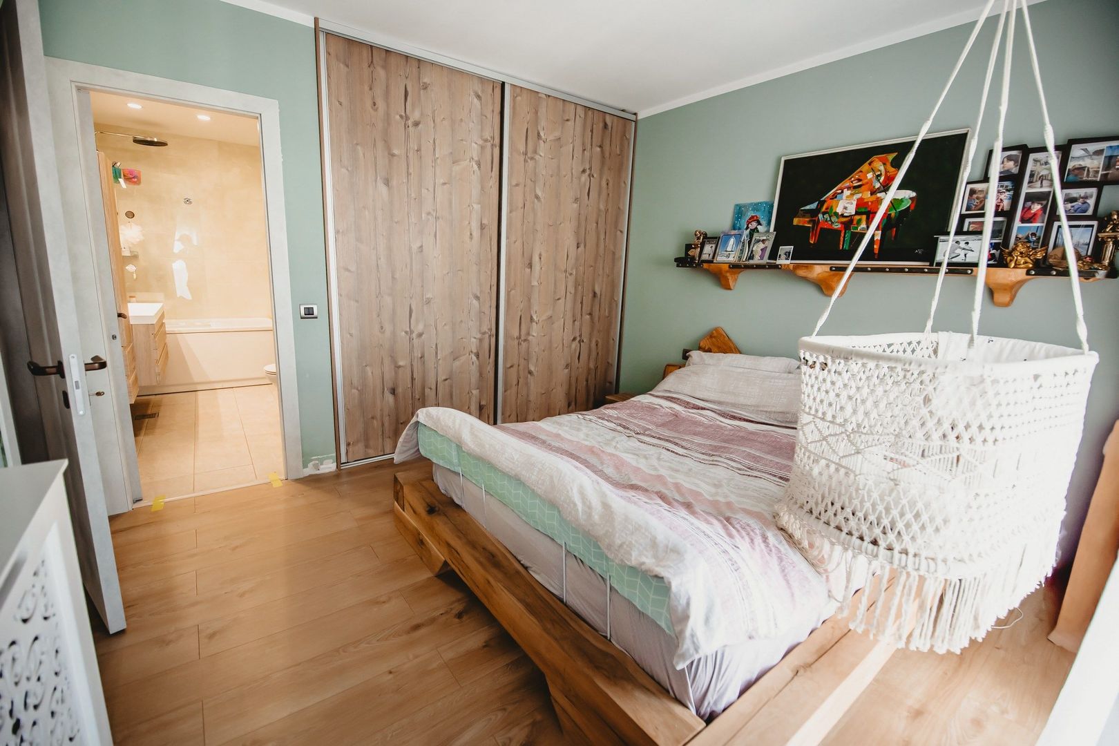 Apartament la Cheie cu parcare Subterana Buna ZIua - Poză 2