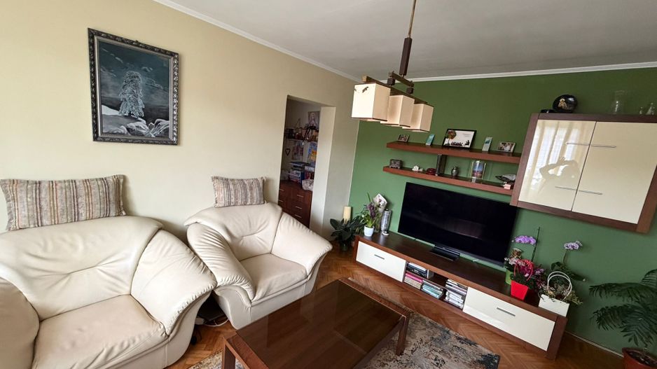 Apartament 2 camere, etaj 2 - Cugir - Poză 9