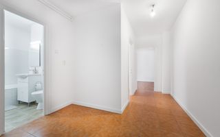 Spațiu pentru birou / salon / cabinet (38 mp) - Poză 3