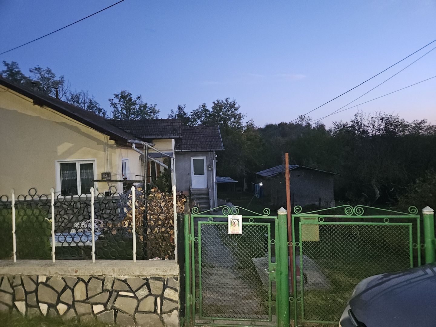 Casa 127mp mobilata/utilata+ anexa+garaj+beci+teren intravilan 1233 mp - Poză 21